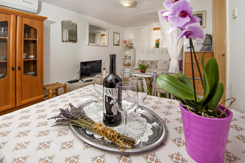 Apartment Premsai 로비니 외부 사진